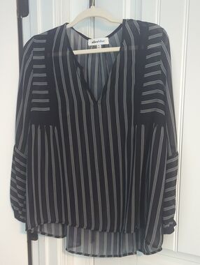 aliceblue Black Striped V-Neck Long-Sleeve Blouse
